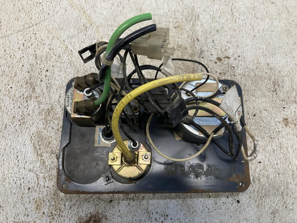Volvo WIA Speedometer Instrument Cluster - Used