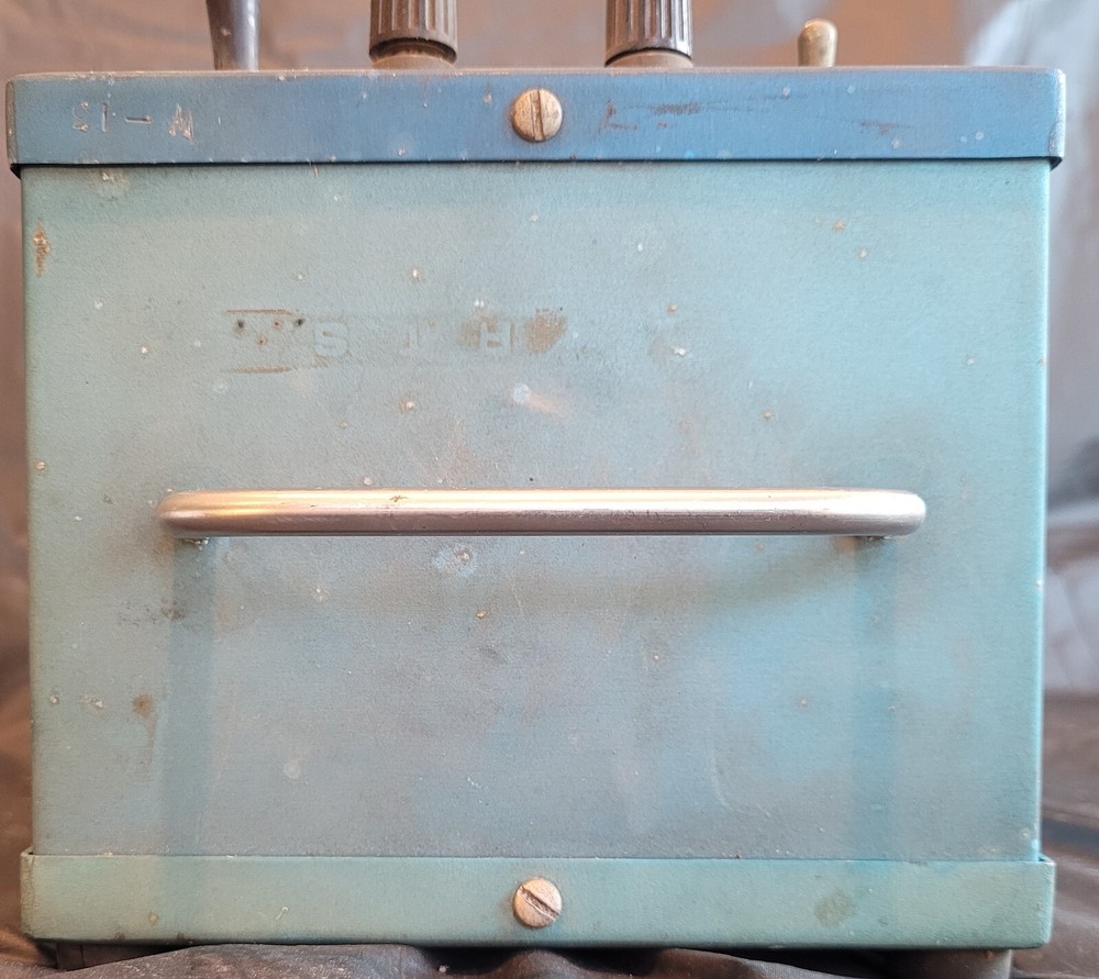 Western Progress Versitone Generator - D.C. VOLTS MILLIAMPERES - Rare!!!