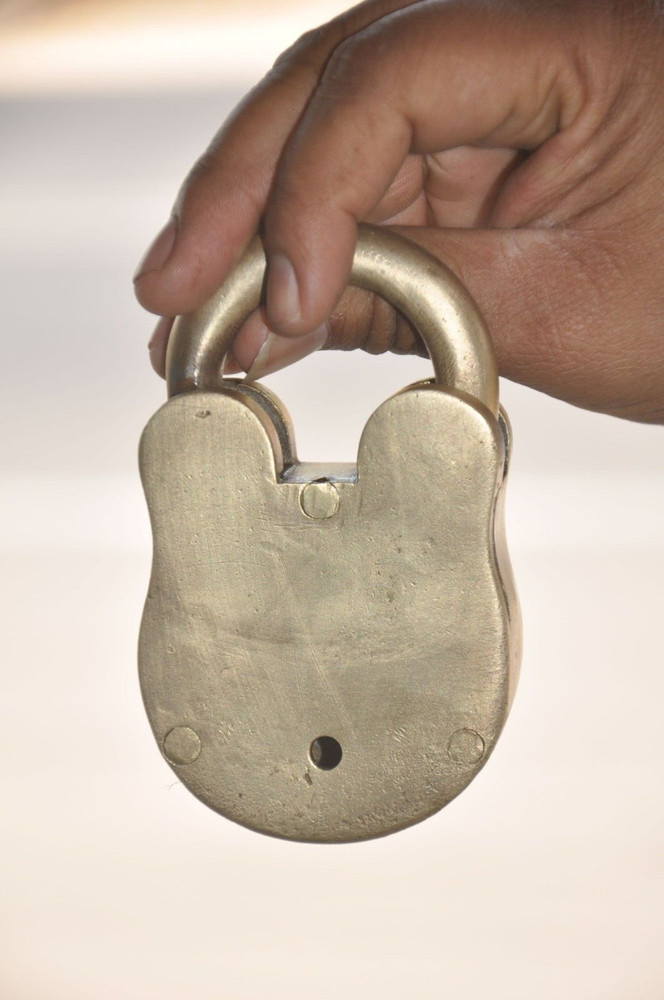 Vintage Brass Fine "HONESTY' Handcrafted Solid Heavy 10 Levers Padlock