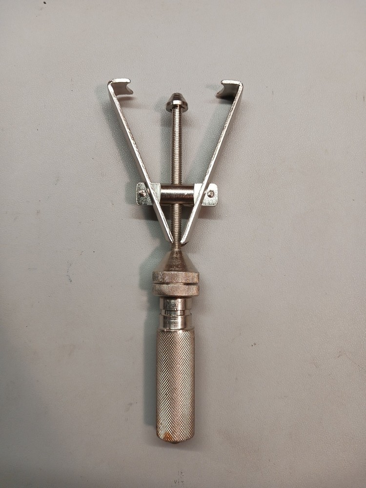 Deluxe Faucet Handle Puller