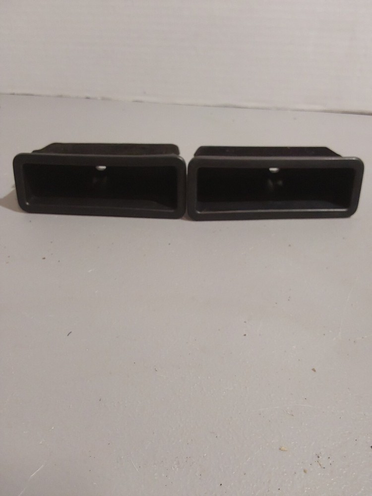 2007 Mercury Mariner Storage Bin