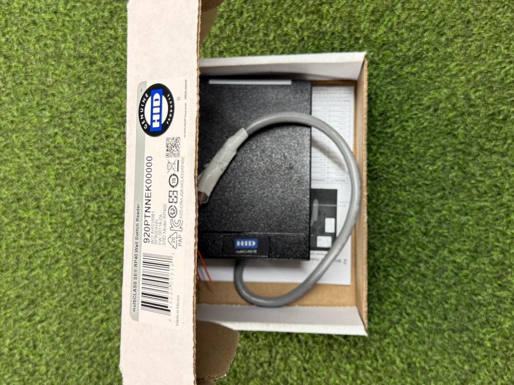 HID multiCLASS SE RP40 Multi-technology Smartcard Reader Wall Switch - Used