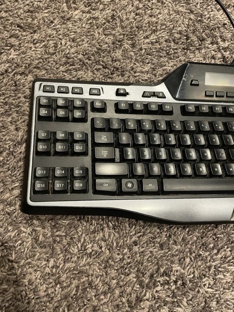 G510 Logitech Wired Gaming Keyboard Backlit LCD Programmable (Please Read)
