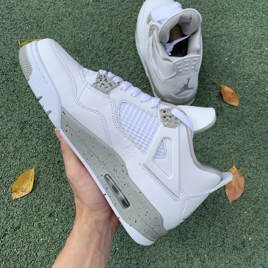 CT8527-100 AJ4 Retro Mid White Oreo