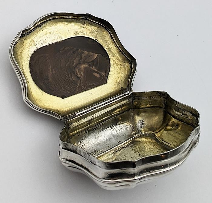 GEORGIAN SOLID SILVER & AGATE SNUFF BOX 18TH CENTURY