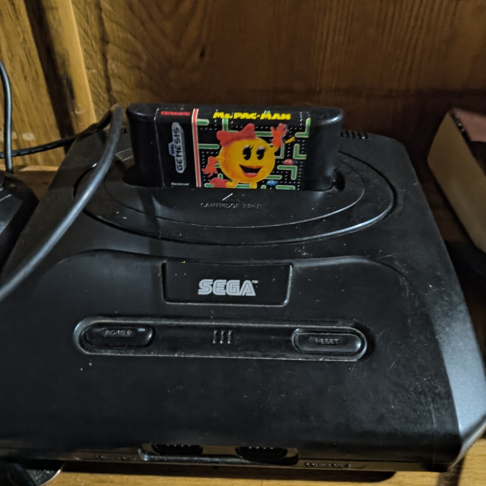 sega genesis model 2 With Controller And Games