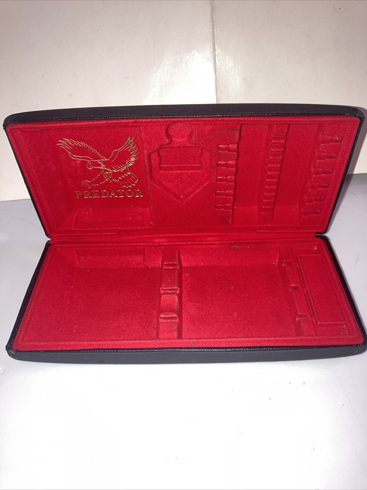 Vintage Throwing Darts Predator Eagle Hard Case With Felt Inside