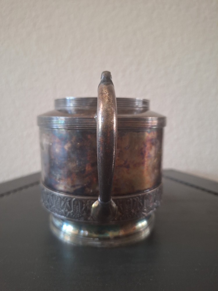 meriden silverplated 1418 sugar container