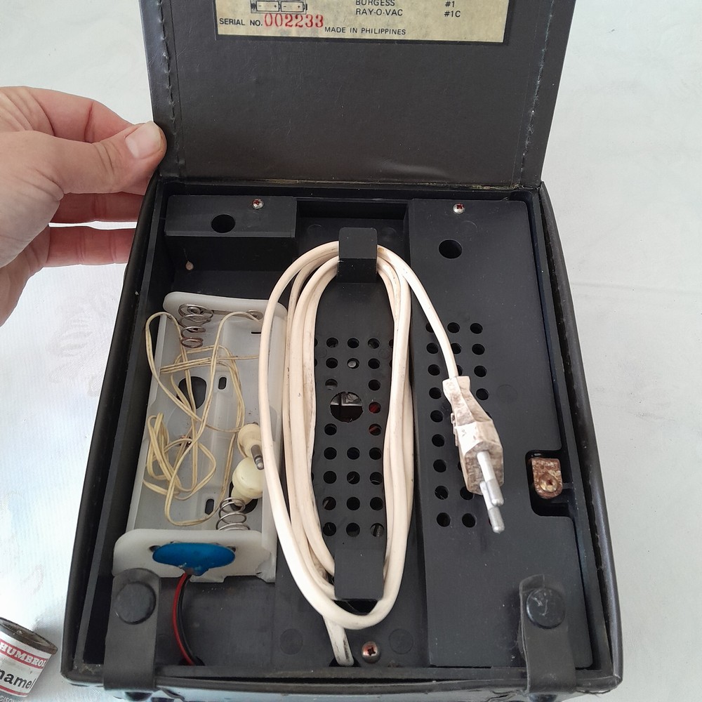 Vintage 70's Kings Point E3750 Transistor Radio Not Working