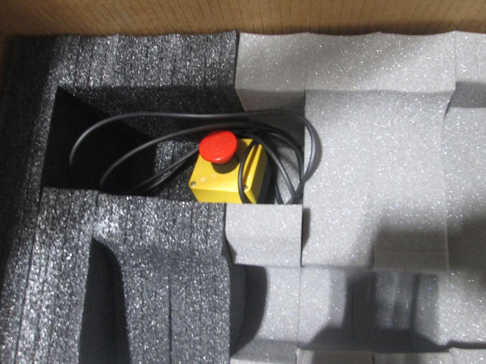 PEAK ANALYSIS & AUTOMATION GX800 ROBOT