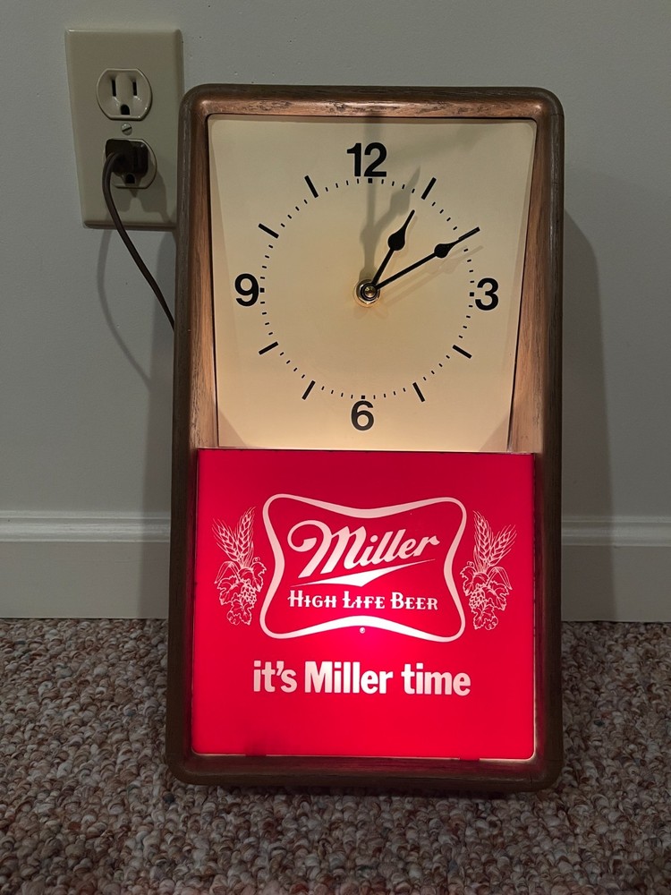 Vintage Miller High Life Beer Lighted Wall Clock