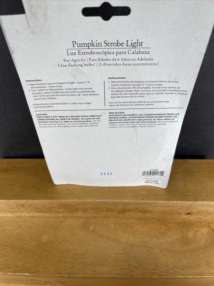 Pumpkin Strobe Light Effect Fast Flashing LED's Jack O Lantern, Halloween
