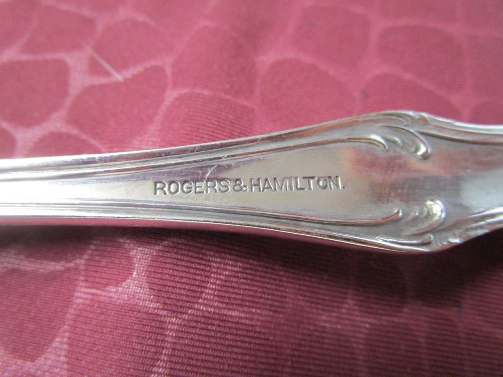 DORIC 1907 Silverplate Large Fish or Salad Serving Fork No Monograms gu