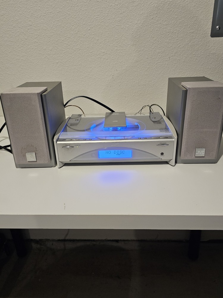 JVC FS-SD5 Compact Component System w/ Speakers