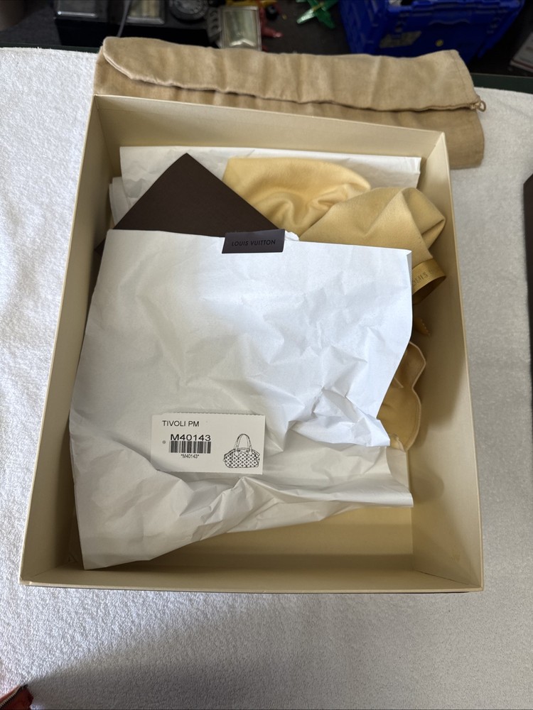 Authentic LOUIS VUITTON Empty Box Tivoli PM M40143