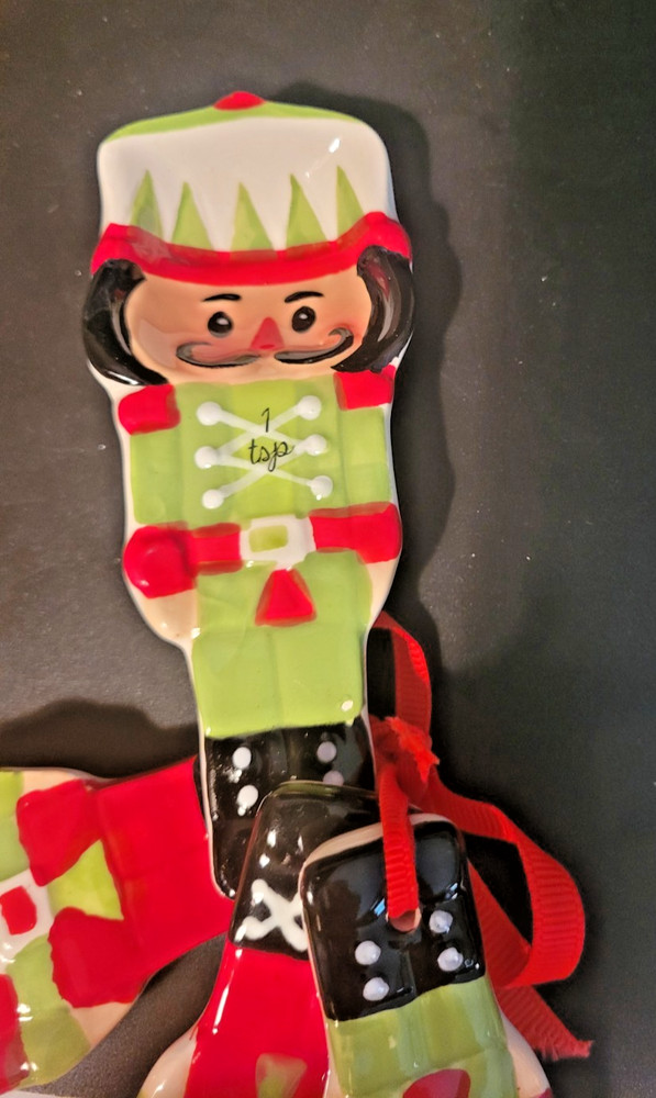Pier 1 Nutcracker Nesting Measuring Cups and Spoons