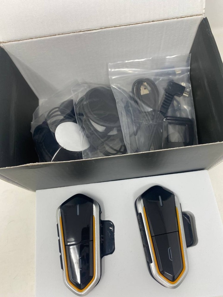 Be6 2Pcs Motorcycle Helmet Bluetooth Intercom Headset front &back Rider Open Box