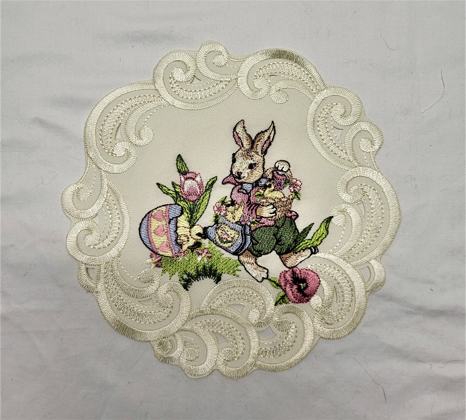 Doily Boutique Table Runner, Doily, Mantel Scarf with Easter Bunny on Ivory