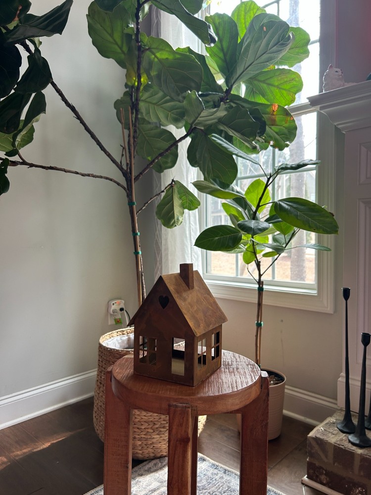 Rusty Vintage Style Lantern House