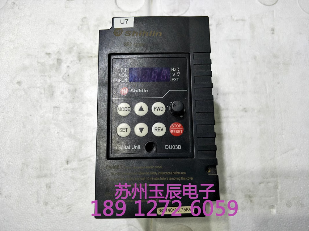 1PC USED SE2-043-0.75K-D frequency converter