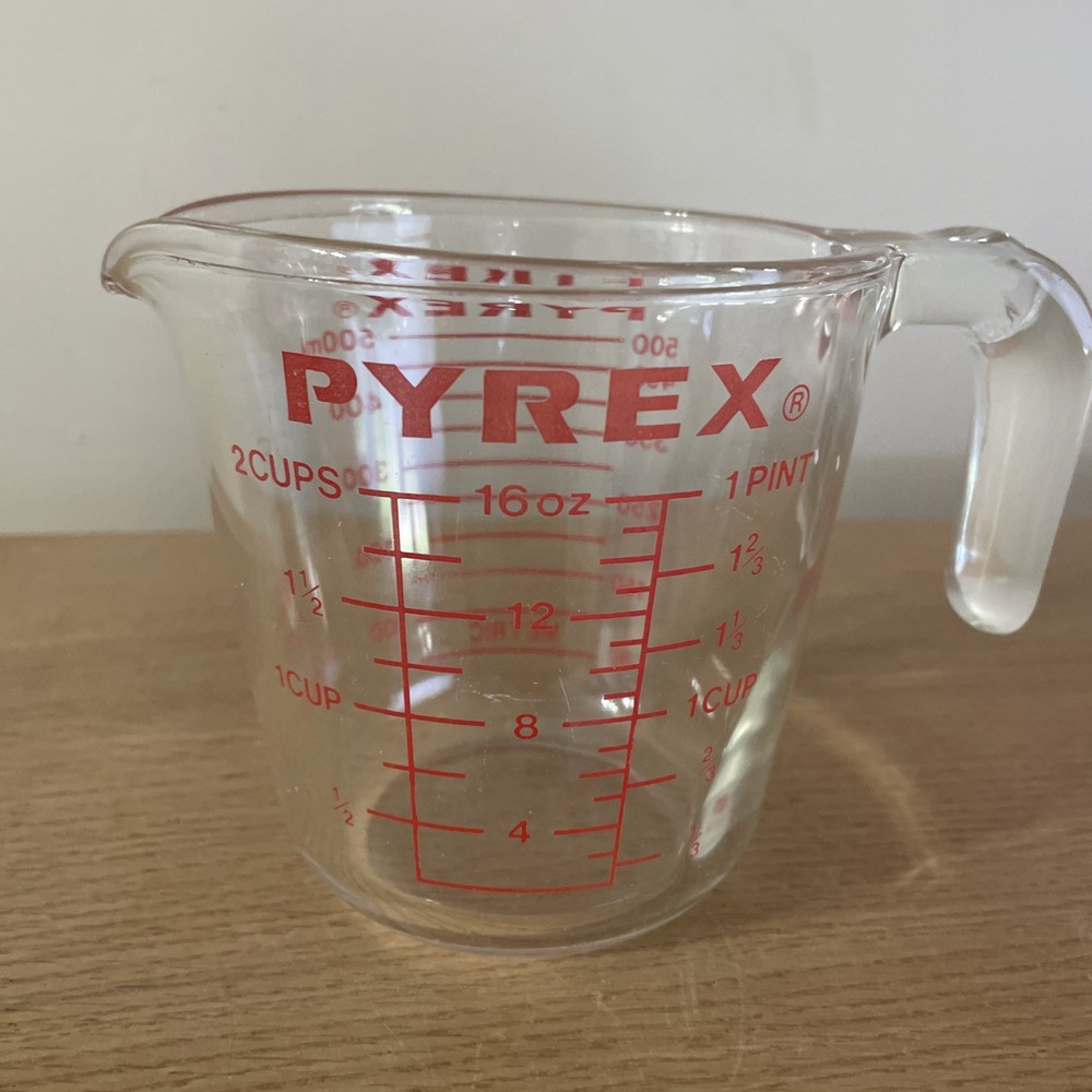 Vintage PYREX-516-2 Cup Glass Measuring Cup W/Red Lettering-Open Handle