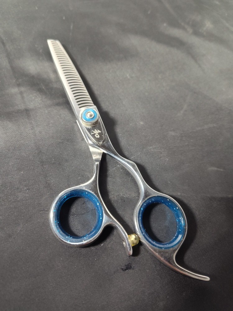 VIPER SHEARS PRO CUTTING, SHINZU TEXTURIZING SHEARS & STRAIGHT RAZOR BUNDLE