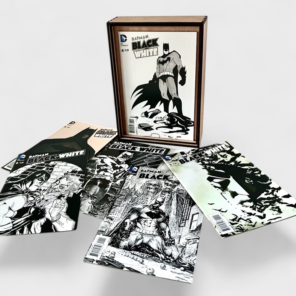 Wood Comic Frame & Compact Storage PLUS Complete Black &White Batman Series