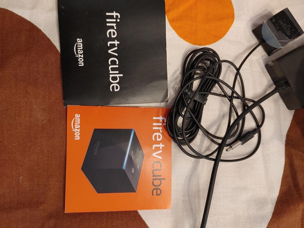 Amazon Fire TV Cube Alexa EUC EX69VW