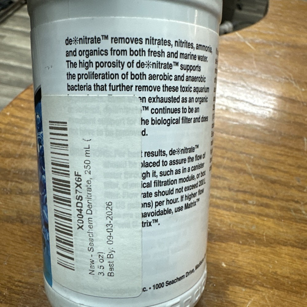 Seachem De-Nitrate - Nitrate Remover 250 mL