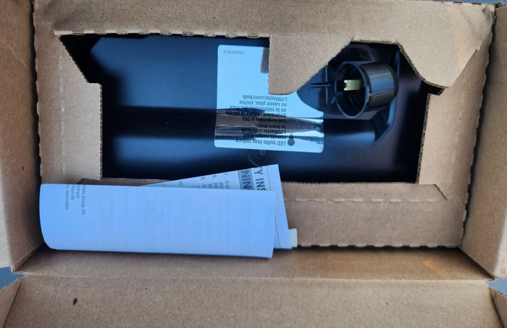 LiftMaster 041A7756-1 End Panel with Light Socket