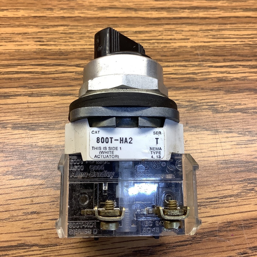 Allen-Bradley 800T-HA2 Ser T Selector Switch