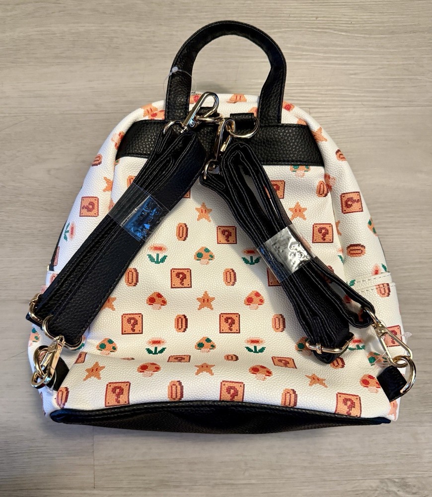 NWT Universal Studios Super Nintendo World 8-Bit Super Mario Mini Backpack
