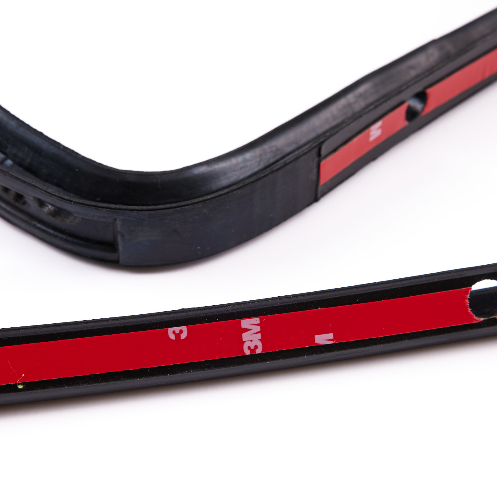 BMW e46 M3 330Ci 328Ci coupe rear quarter window rubber seal weather stripping