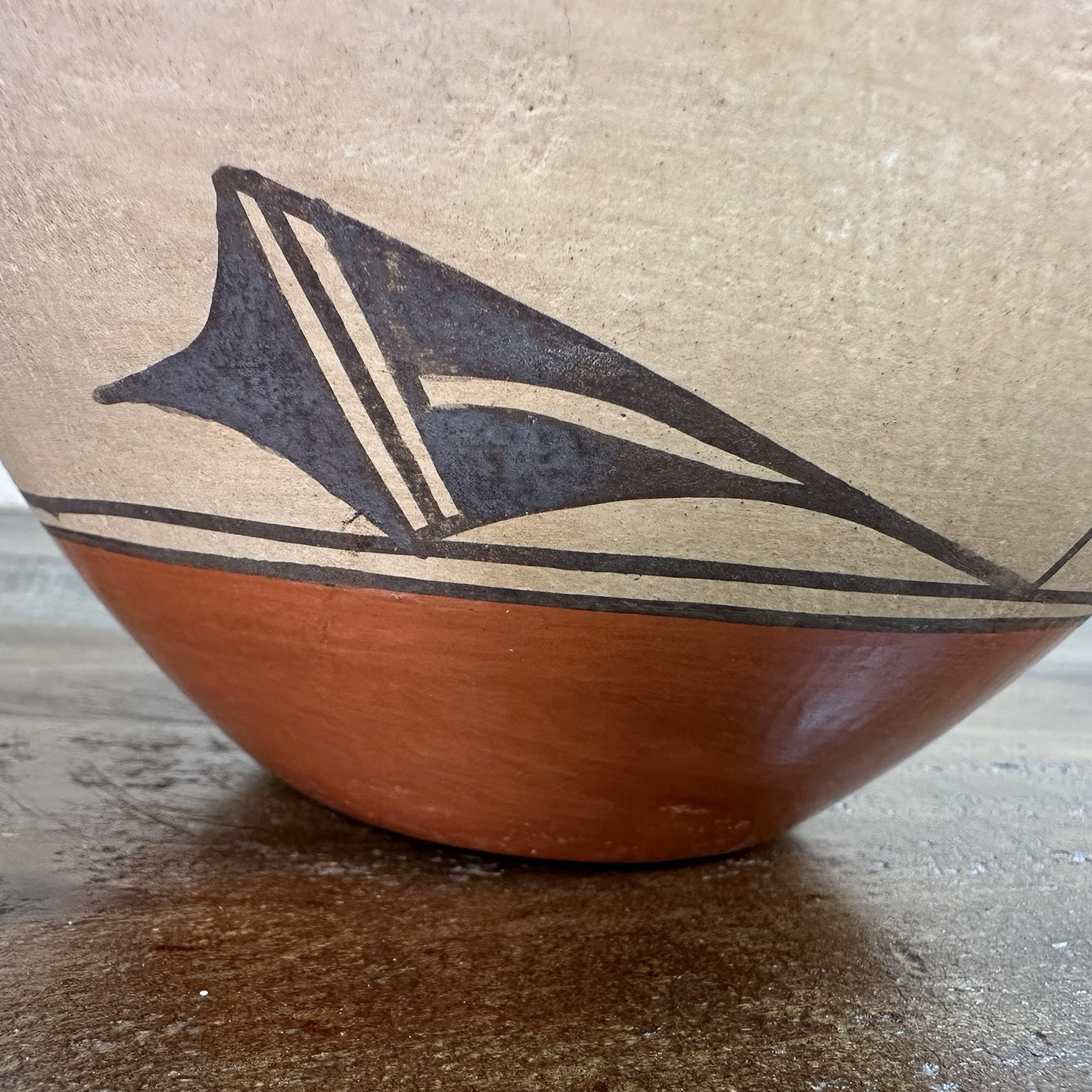 Unsigned Authentic New Mexico Zia Pueblo Indian Pottery Painted Bird Pot 7.5”