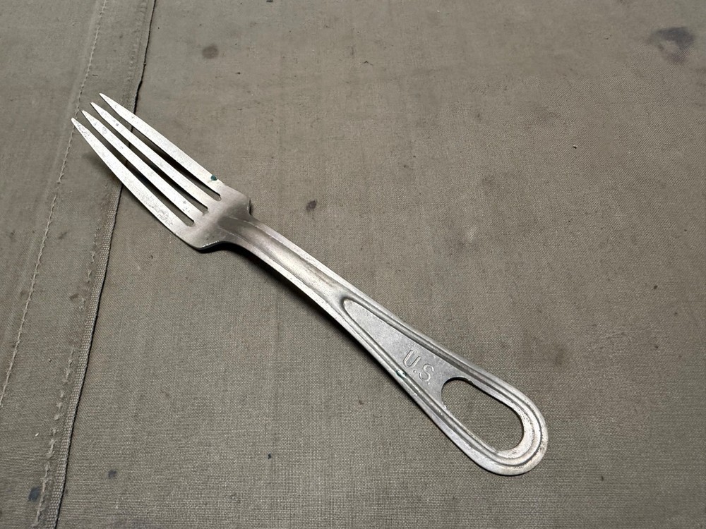 ORIGINAL WWII US ARMY M1942 INFANTRY MESS KIT FORK UTENSIL