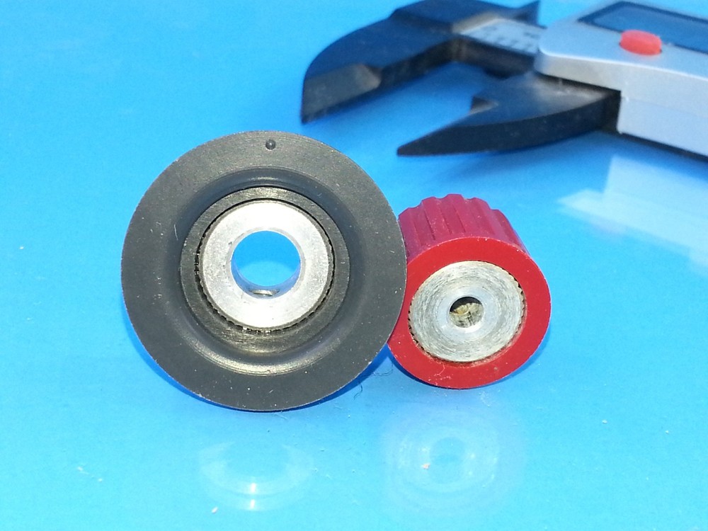 VINTAGE TEKTRONIX OSCILLOSCOPE KNOB SET