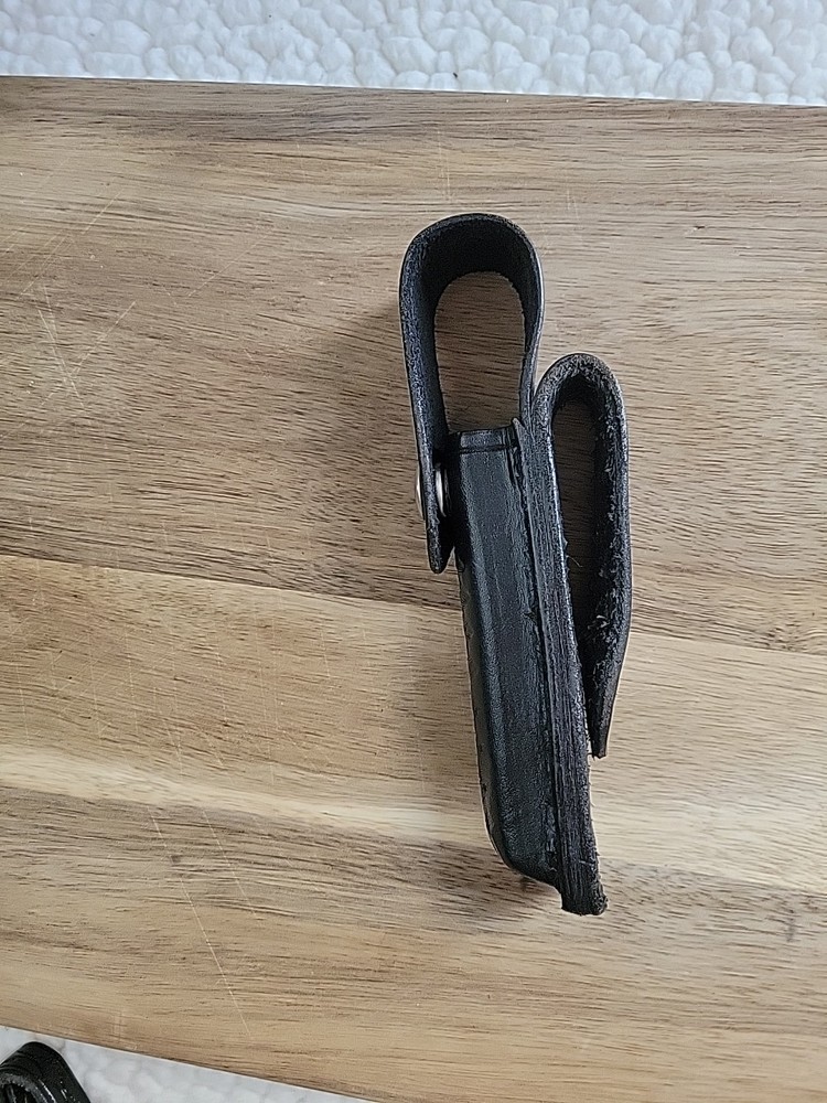Shoemaker And Son's Black Leather Mace Case 93FMM
