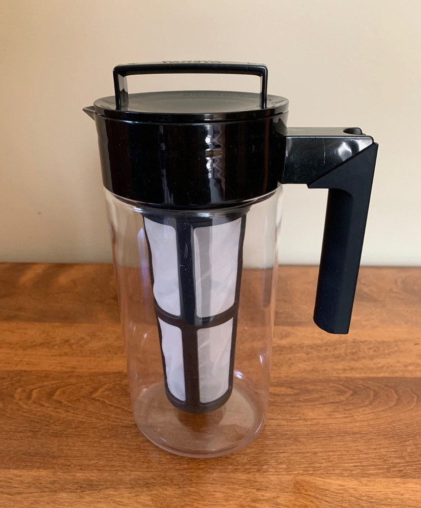 Takeya 1 Qt. Cold Brew Coffee Maker - Black
