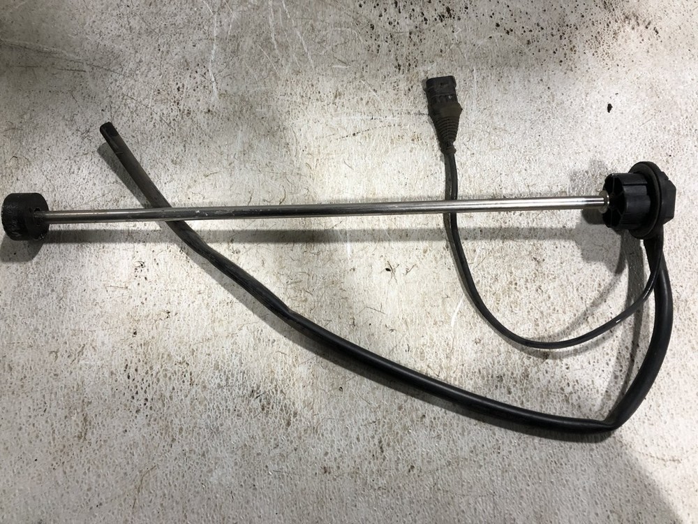 Peterbilt 587 DEF Sensor - Used | P/N 35024301