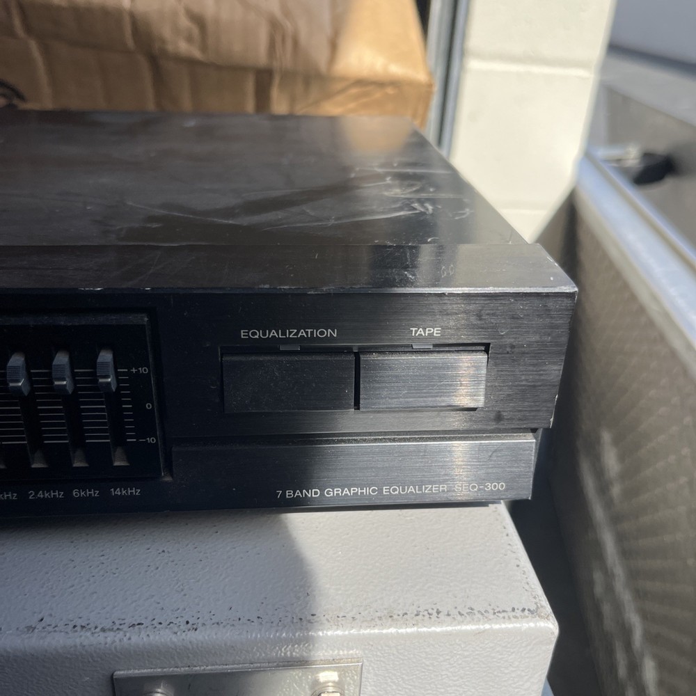 Sony 7-Band Graphic Equalizer w/ Spectrum Analyzer SEQ-300