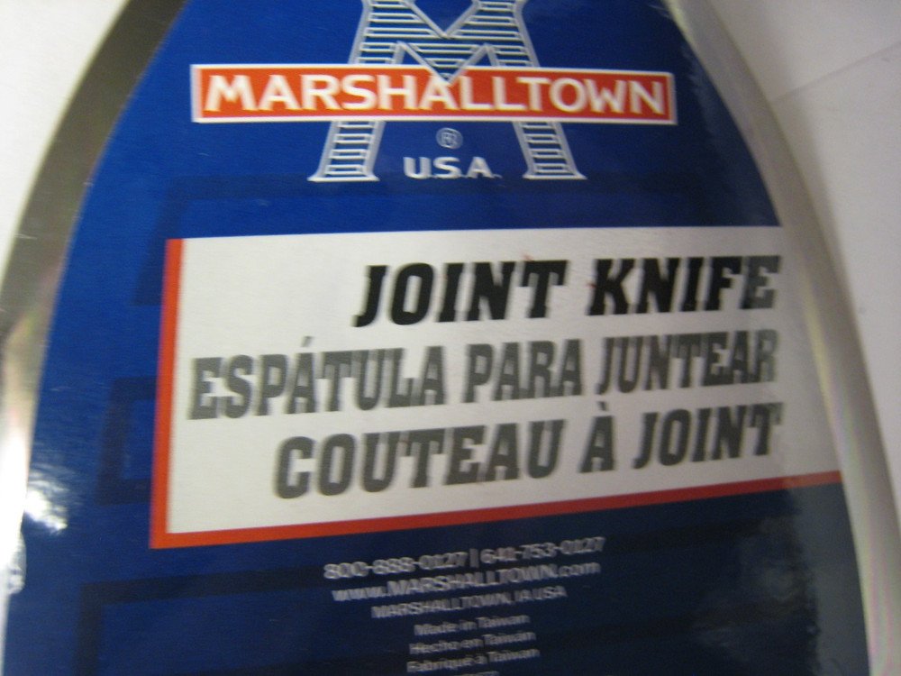Marshalltown -4 Inch Flex Joint Knife-DuraSoft Handle; M-Pact End