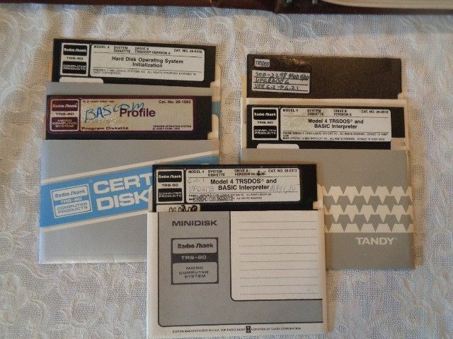 TRS - 80 TRSDOS Version 6 w/Disk - Tandy Radio Shack