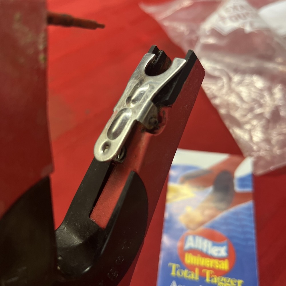 Allflex Total Tagger With Extra Points And Blue Tags