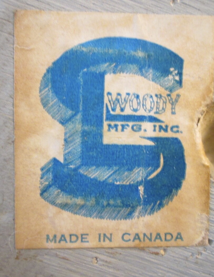 Rare Pair! ESKIMO COUPLE by Woody Mfg. Inc., Canada With Hunted Salmon and Seal!