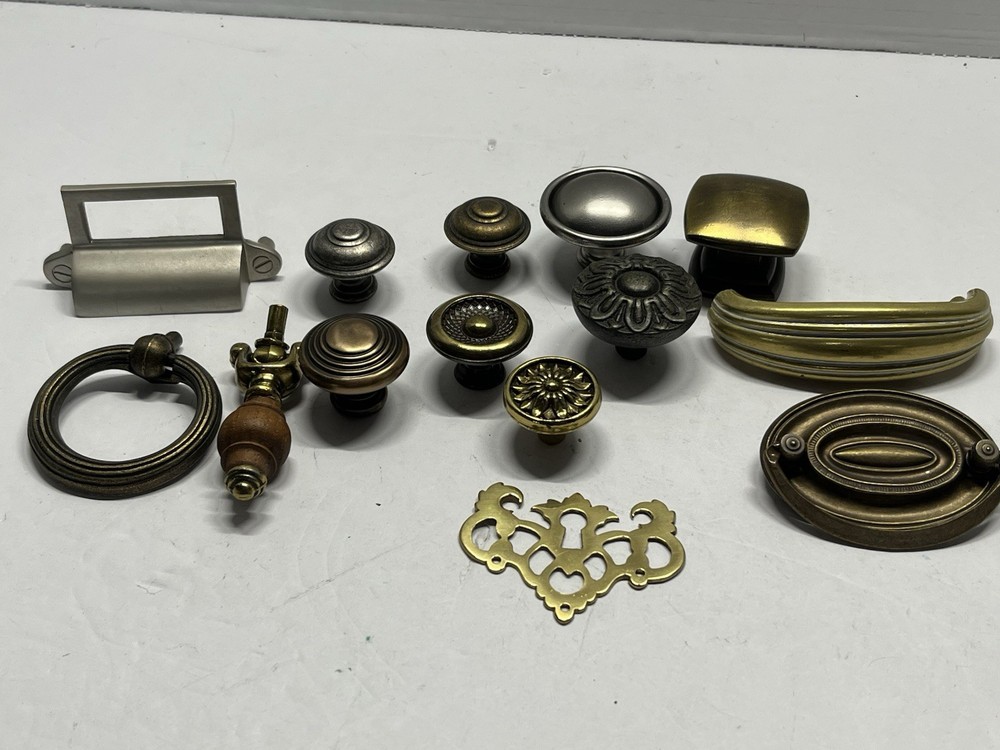 Vintage Lot (14) NOS Miscellaneous Drawer Pulls, Knobs, Etc.