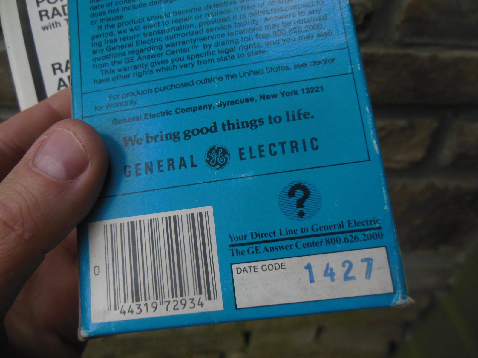 New Vintage General Electric FM/AM TV Sound Weather Band Transistor Radio 7-2934