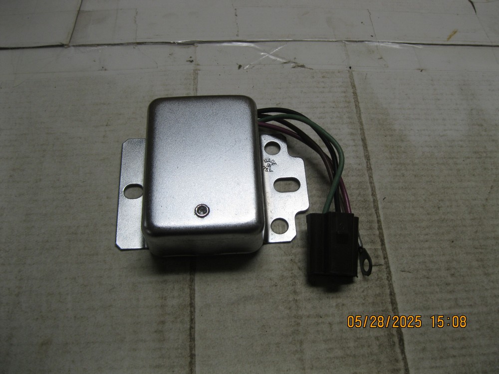 Standard VR411 Voltage Regulator