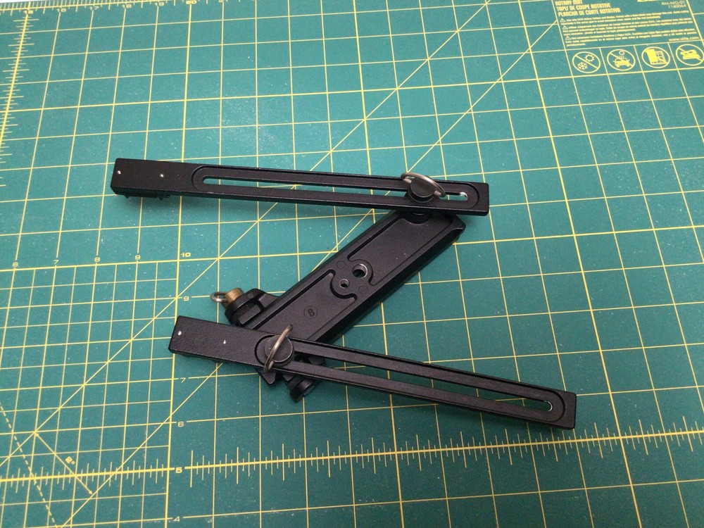 Manfrotto Macro Flash Bracket Art # 330 - Excellent Condition