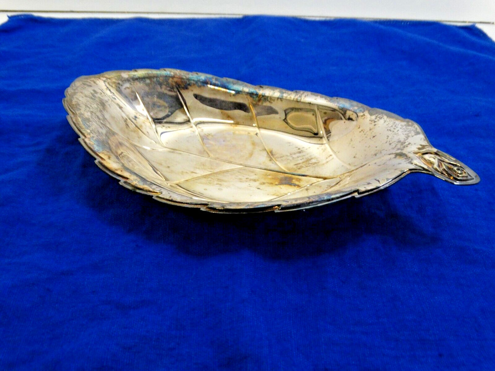 International Silver Company Leaf Shaped Bowl Dish Silver Plate 348