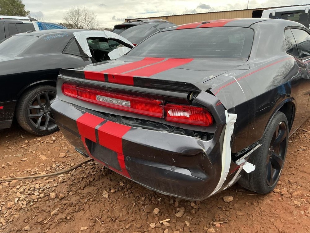 CHALLENGE 2013 Glove Box 4972439